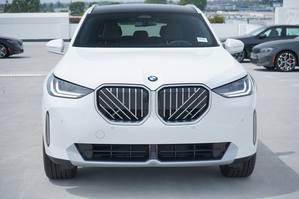 Thumbnail: 2026 BMW X3 - 2