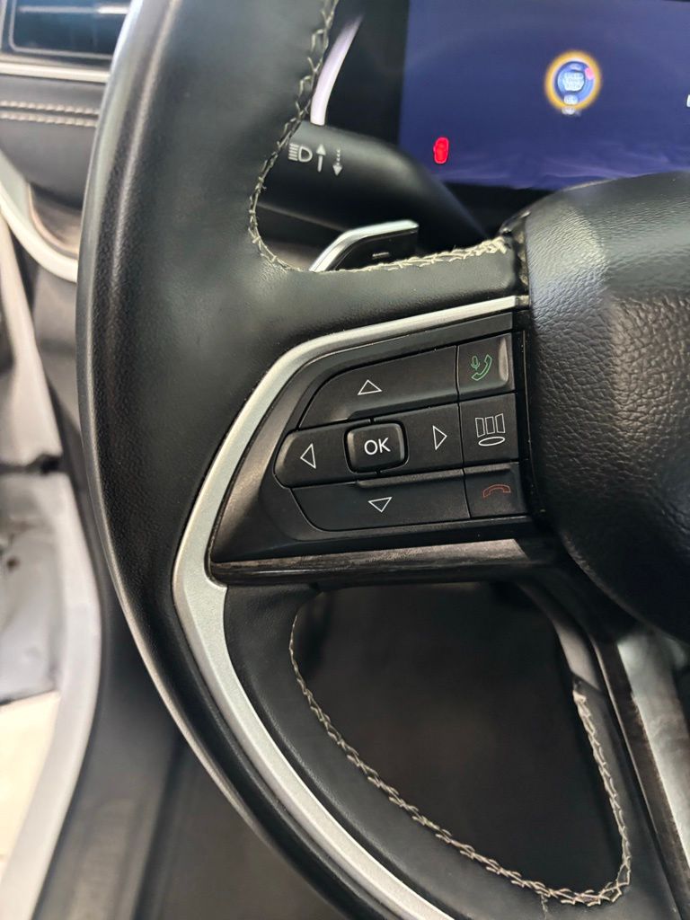 Used 2023 Jeep Grand Cherokee SUV