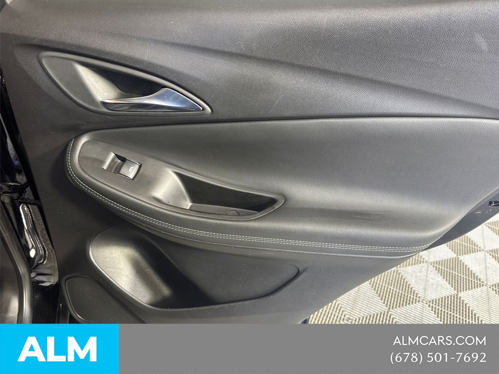 Used 2023 Black Buick Select image 19