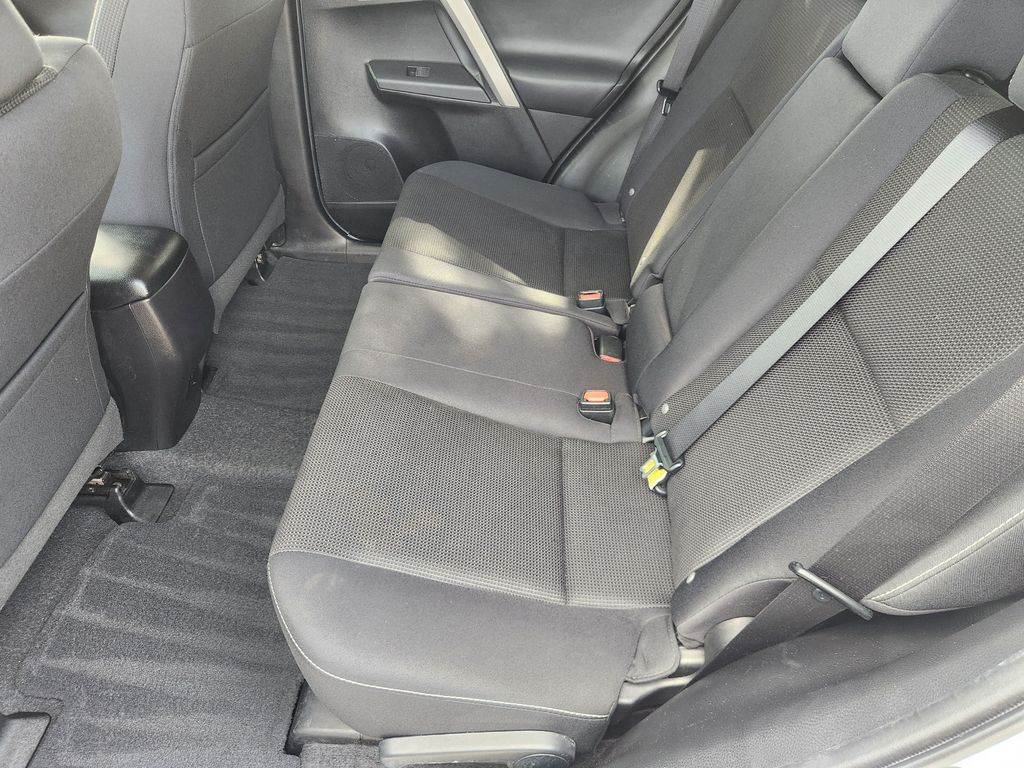 2016 Toyota RAV4 XLE White at Baytown Hyundai