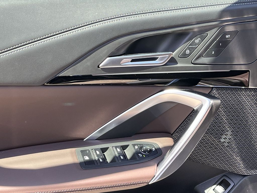 2025 BMW X1 xDrive28i 13