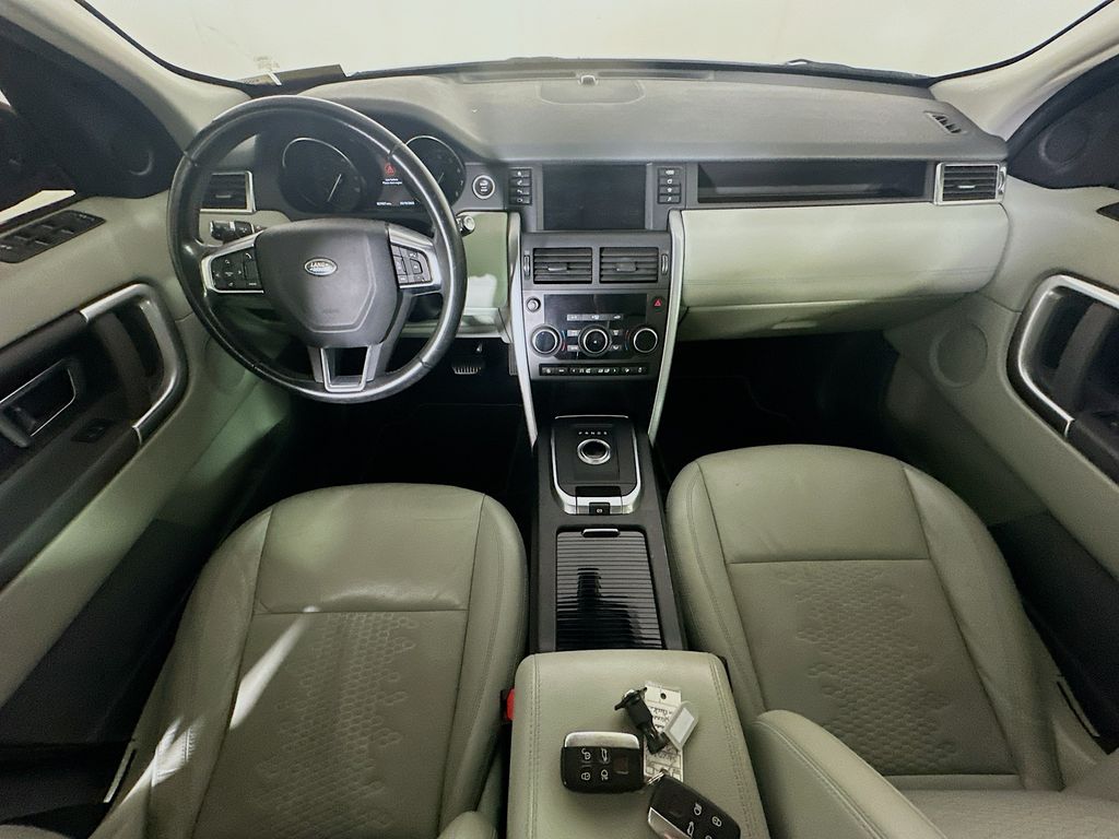 Used 2018 Black Land Rover SE image 10