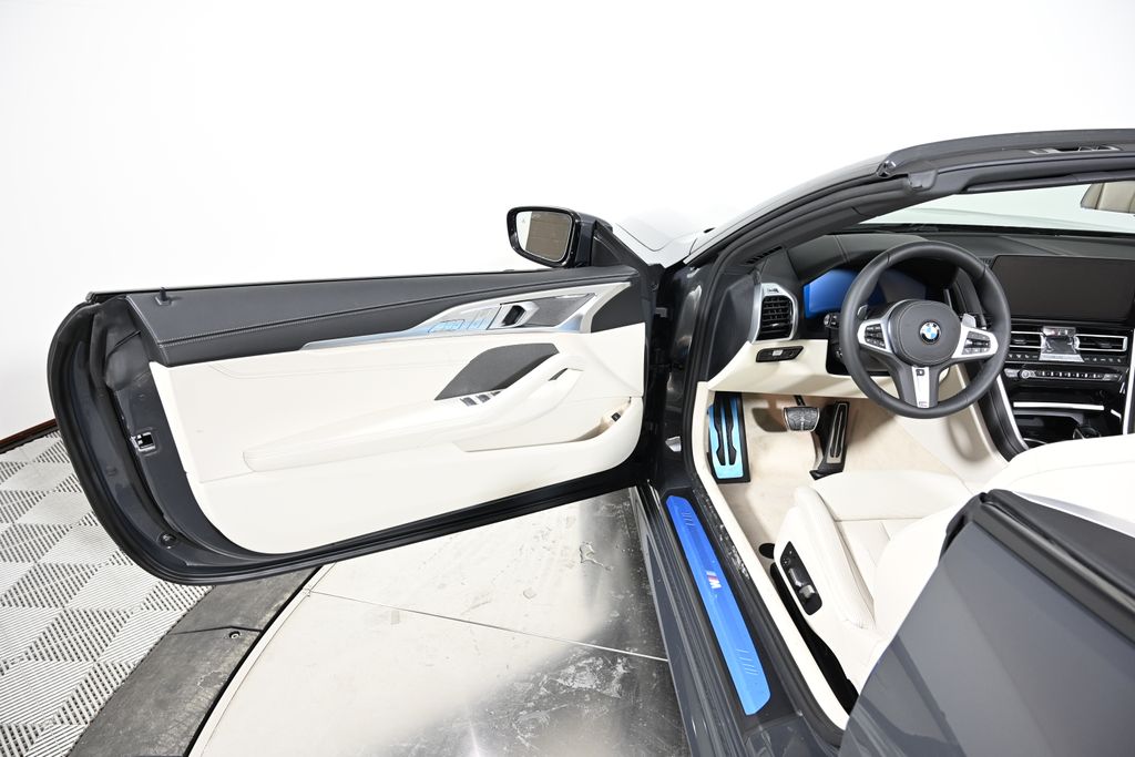 Thumbnail: 2026 BMW 8 Series - 28