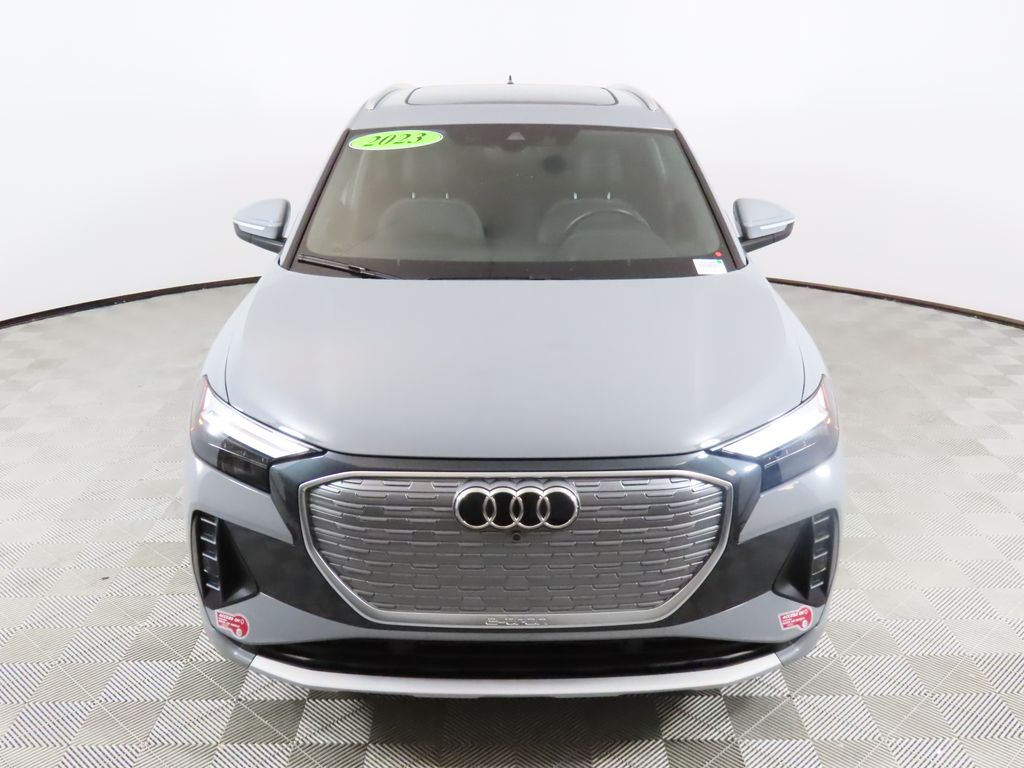 Thumbnail: 2023 Audi Q4 e-tron - 8