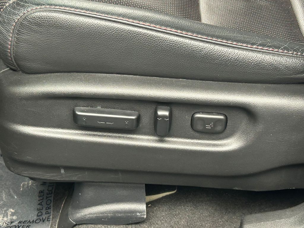 Used 2022 Black Honda Black Edition image 16