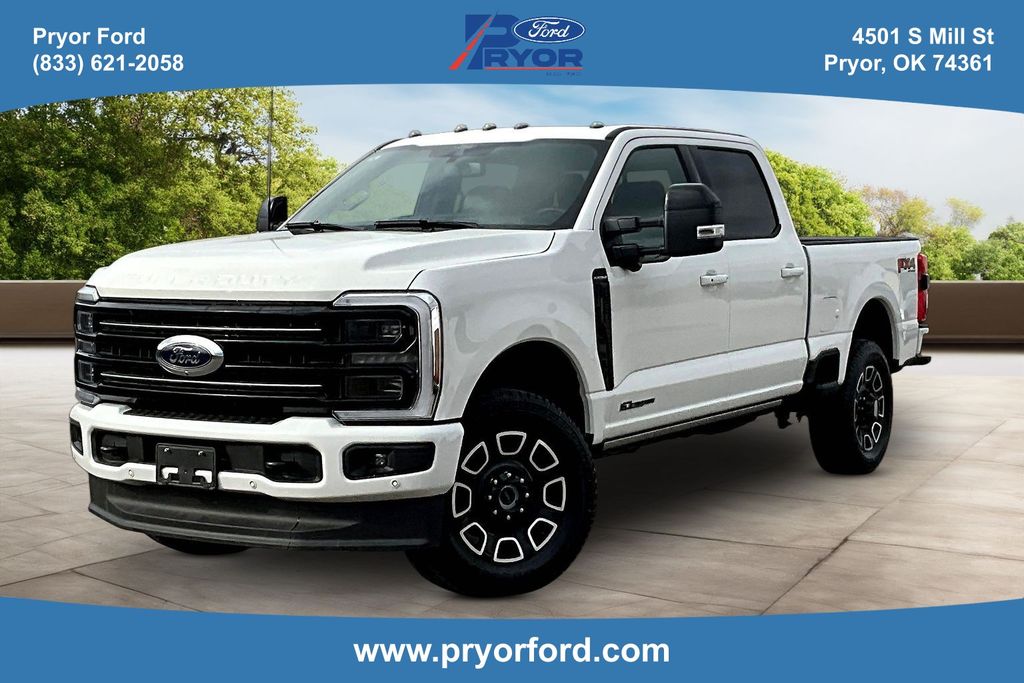 White Metallic 2025 Ford F-350 Super Duty Platinum Crew Cab 4WD Pickup Truck Four-Wheel Drive Automatic