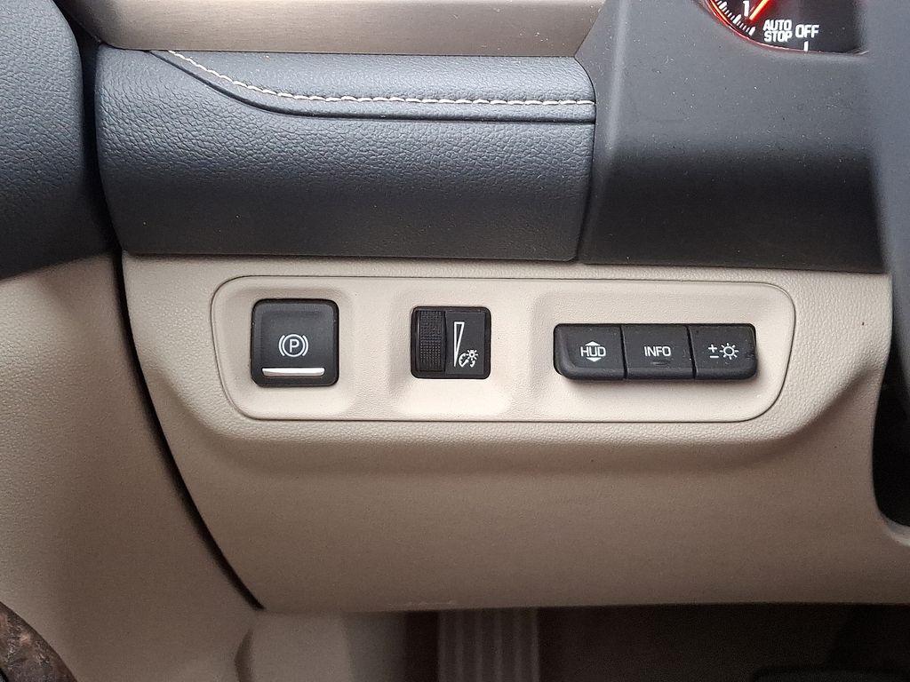 Thumbnail: 2020 GMC Acadia - 24