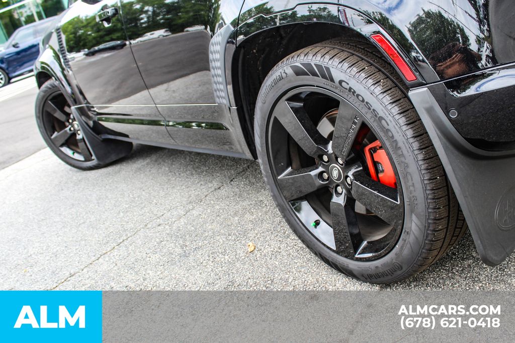 Used 2025 Black Land Rover X image 15