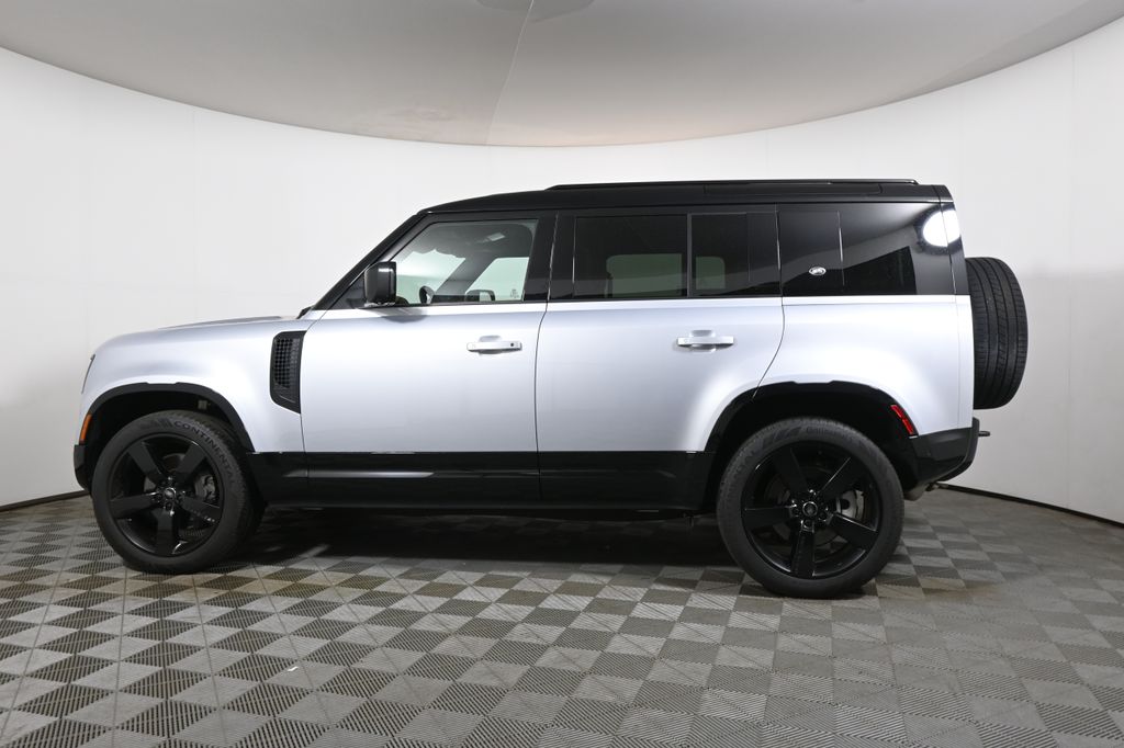 Thumbnail: 2024 Land Rover Defender - 2