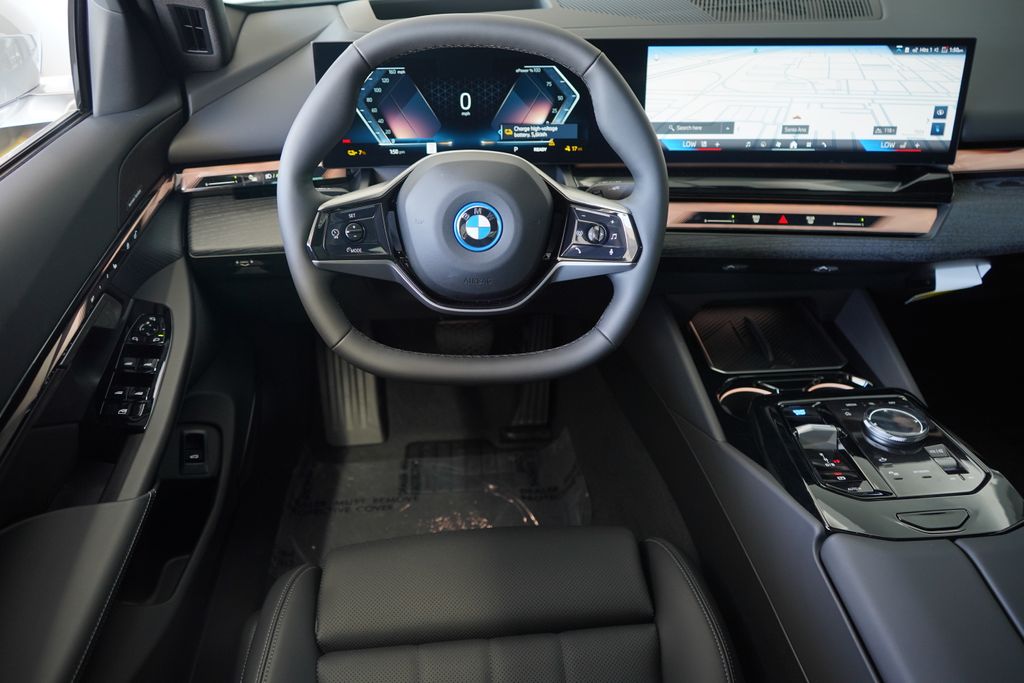 Thumbnail: 2026 BMW i5 - 16