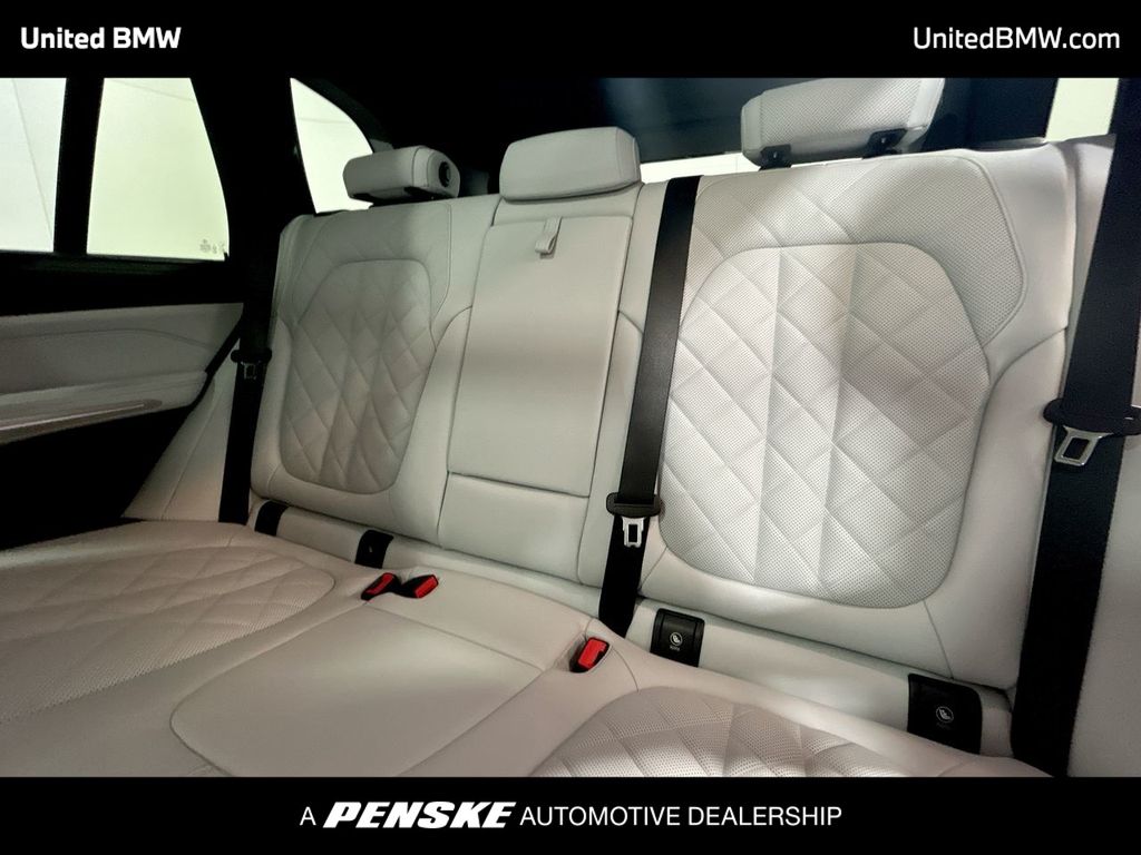 2026 BMW X5 xDrive50e 21