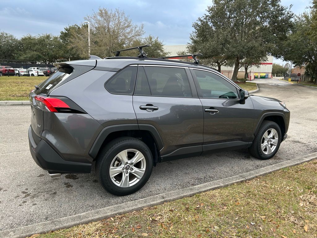 Thumbnail: 2021 Toyota RAV4 - 5