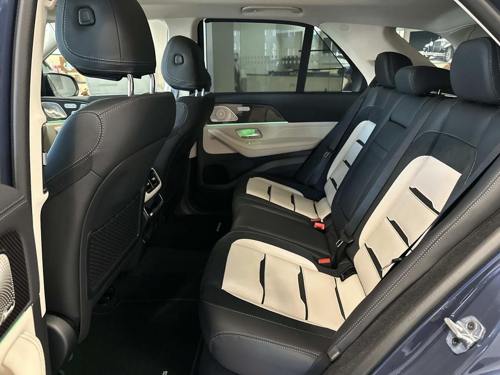 Thumbnail: 2026 Mercedes-Benz GLE - 20