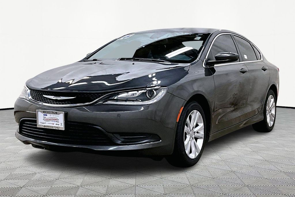 2016 Chrysler 200 LX Sedan FWD