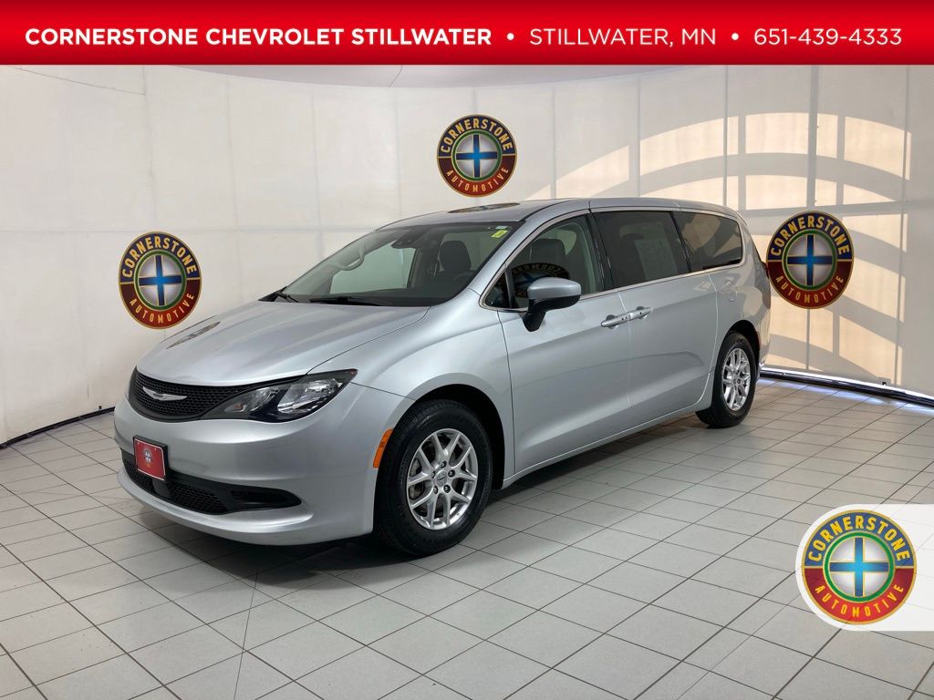 Silver Mist Clearcoat 2023 Chrysler Voyager LX FWD Minivan Front-Wheel Drive 9-Speed Automatic