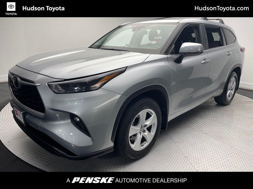 2023 Toyota Highlander LE -
                Jersey City, NJ