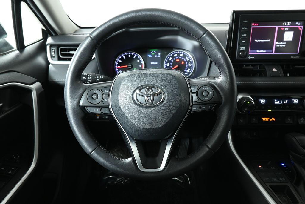 Thumbnail: 2021 Toyota RAV4 - 16
