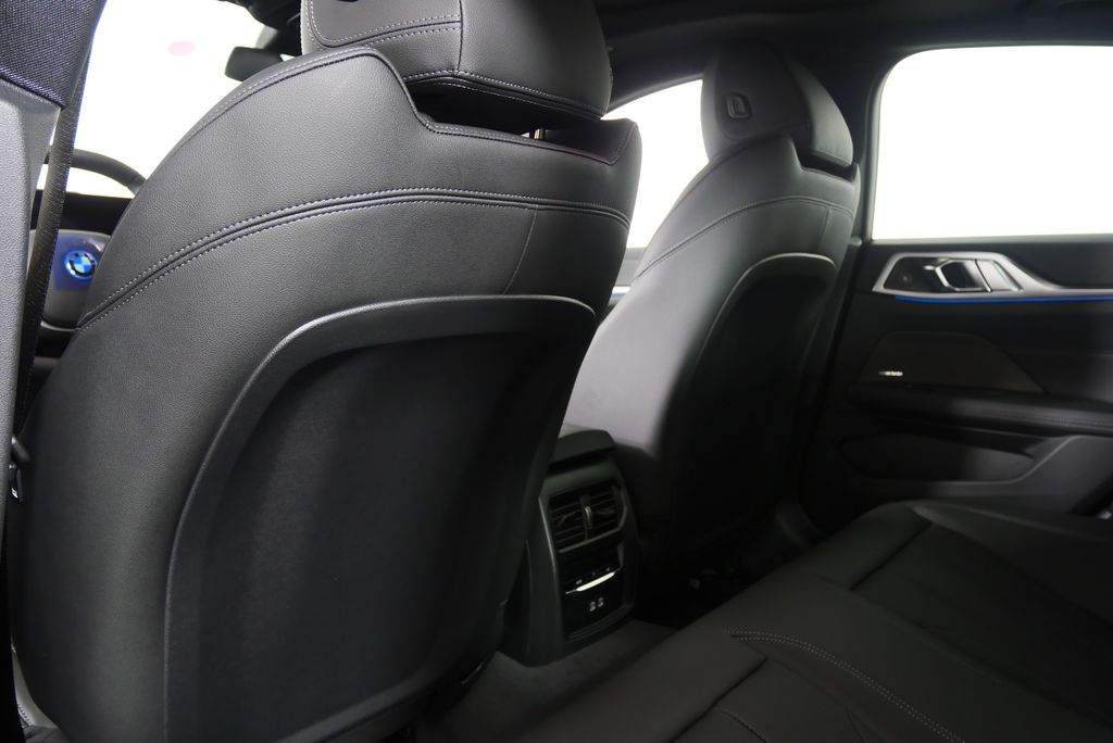 2025 BMW i4 eDrive40 17