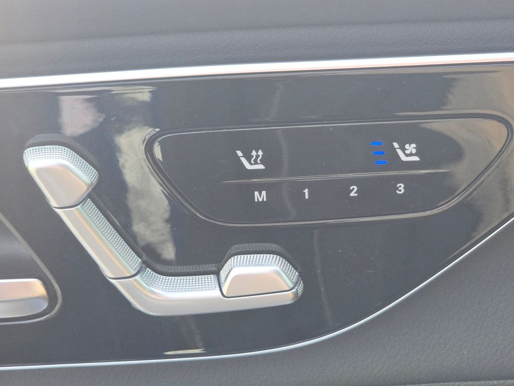 Certified Used 2026 Blue Mercedes-Benz GLC 300 image 7