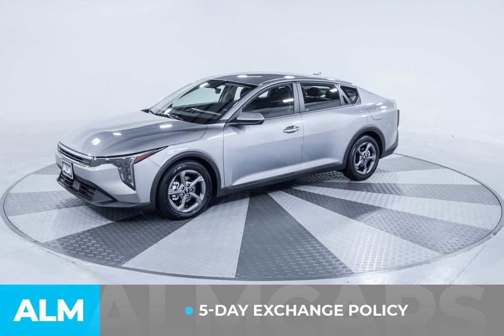 Used 2025 Gray Kia LXS image 3