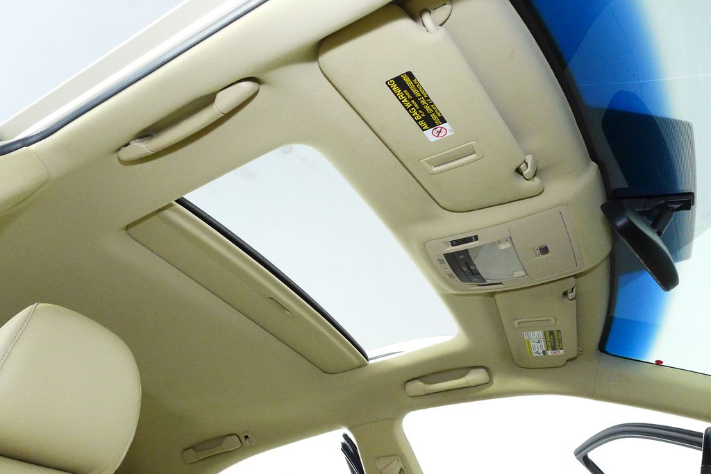 Thumbnail: 2015 Lexus RX - 18