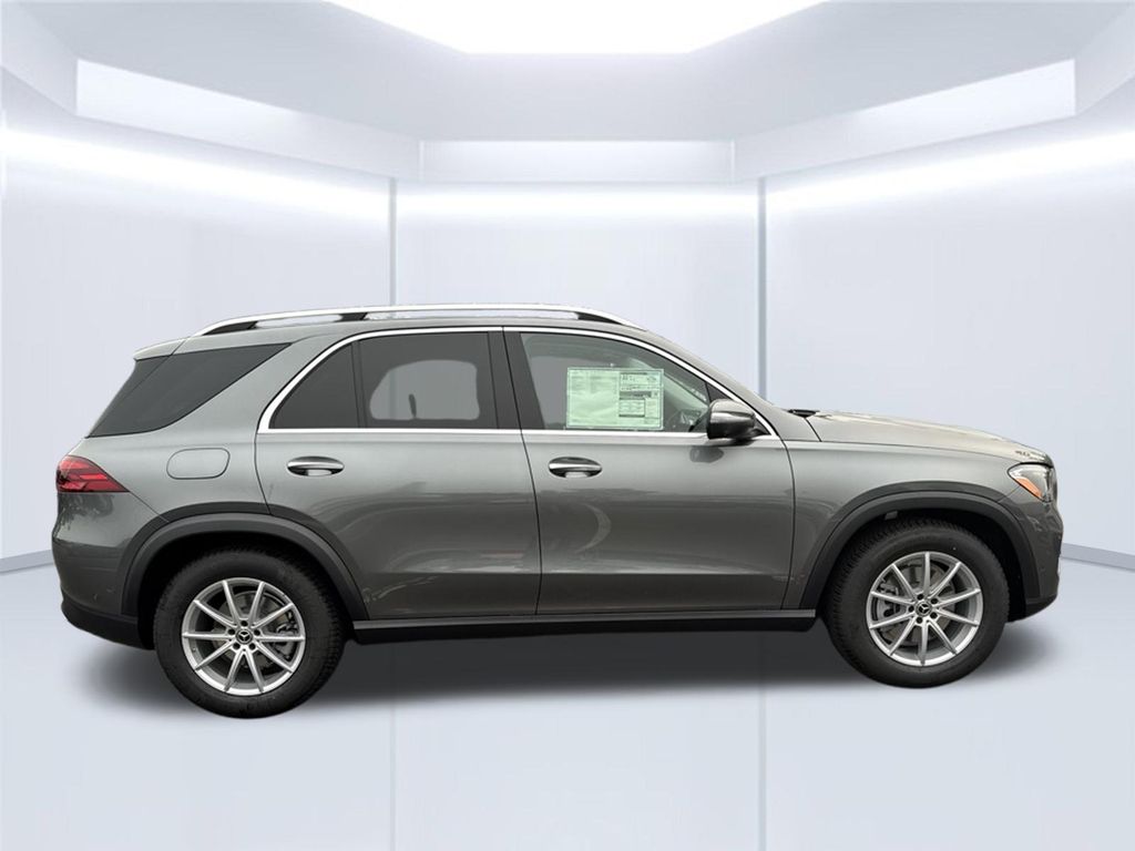 Thumbnail: 2026 Mercedes-Benz GLE - 6
