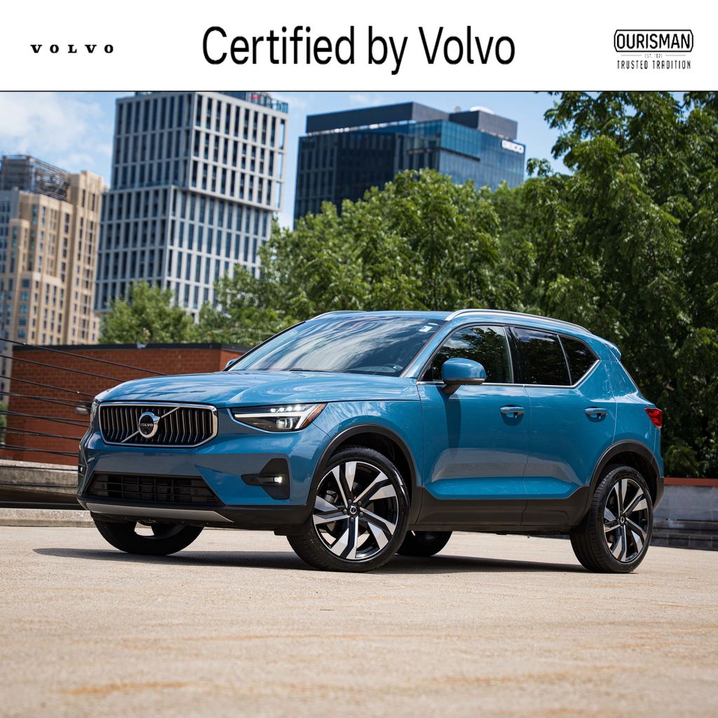 Blue Metallic 2024 Volvo XC40 B5 Ultimate Bright Theme AWD SUV / Crossover All-Wheel Drive Automatic