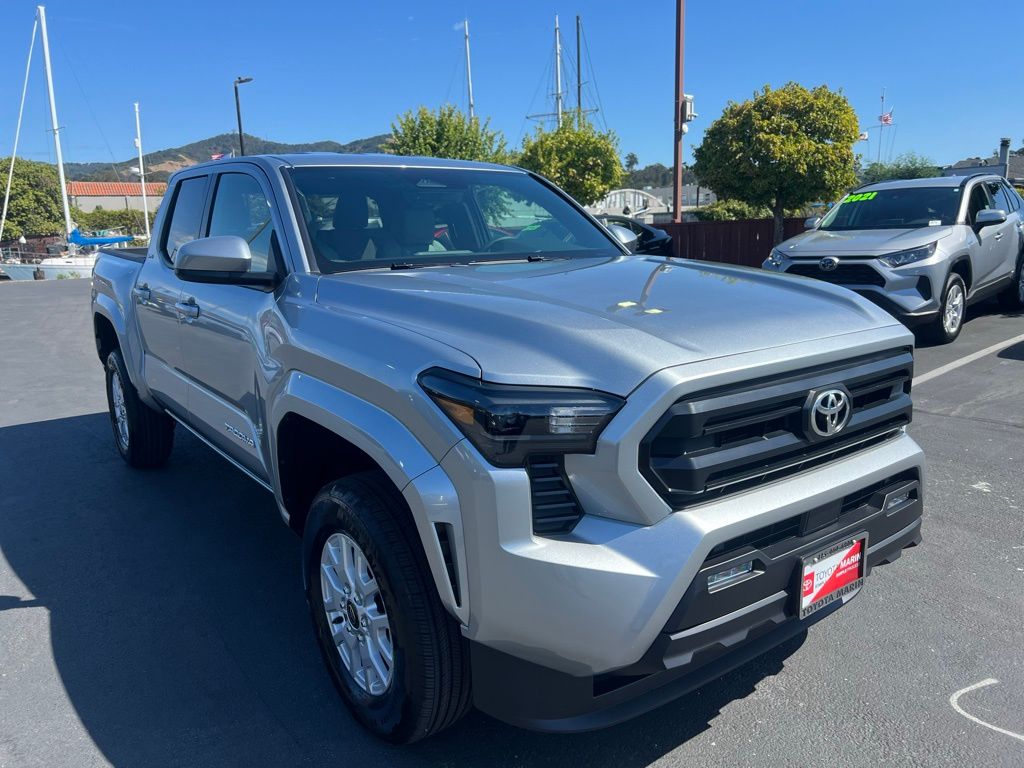 2025 Toyota Tacoma SR5 Double Cab photo 2