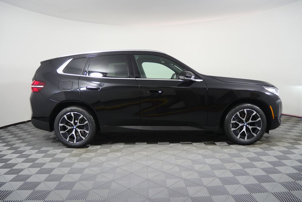 Thumbnail: 2026 BMW X3 - 2