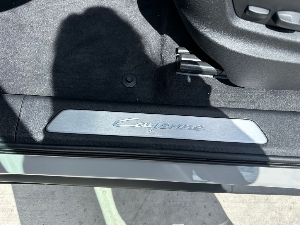 Thumbnail: 2026 Porsche Cayenne - 23