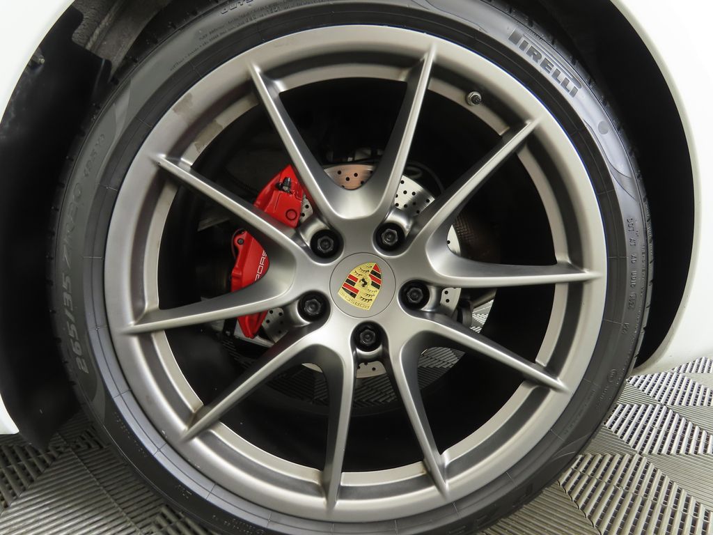 Thumbnail: 2016 Porsche Cayman - 30