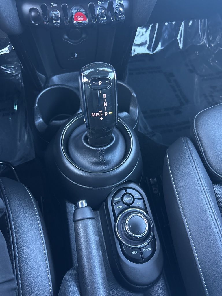 Thumbnail: 2023 MINI Cooper - 9