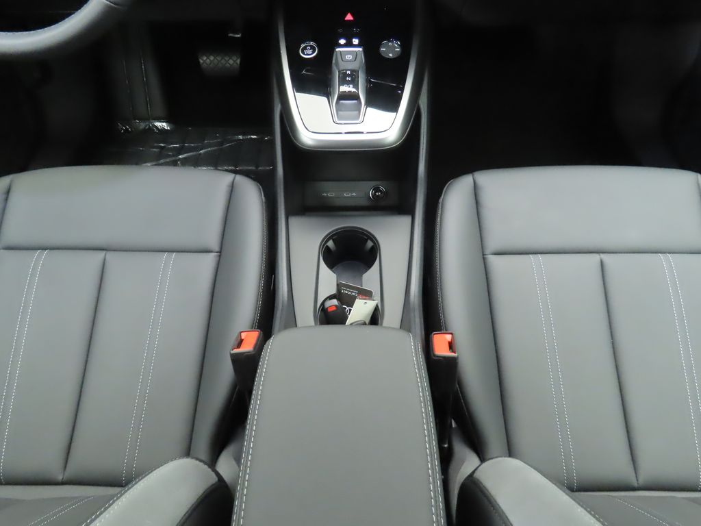 2025 Audi Q4 e-tron  16