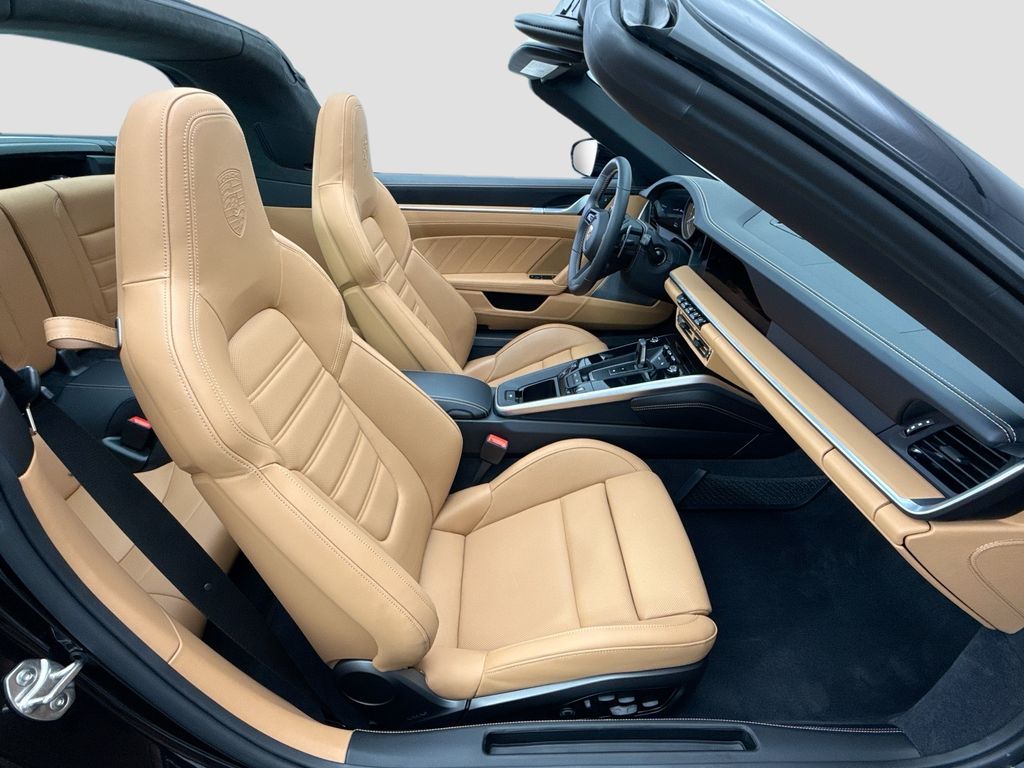 Thumbnail: 2024 Porsche 911 - 29