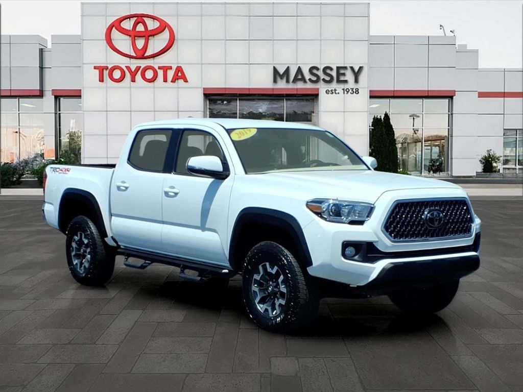 Super White 2019 Toyota Tacoma TRD Off Road Double Cab 4WD Pickup Truck Four-Wheel Drive 6-Speed Automatic