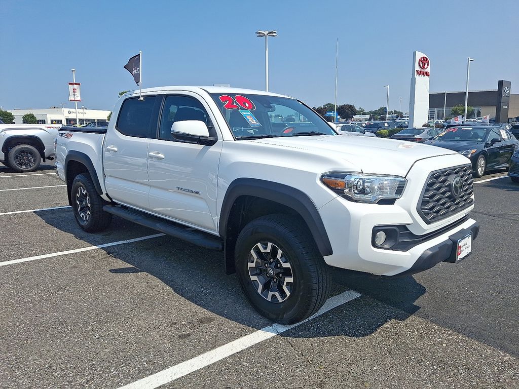 Thumbnail: 2020 Toyota Tacoma - 3