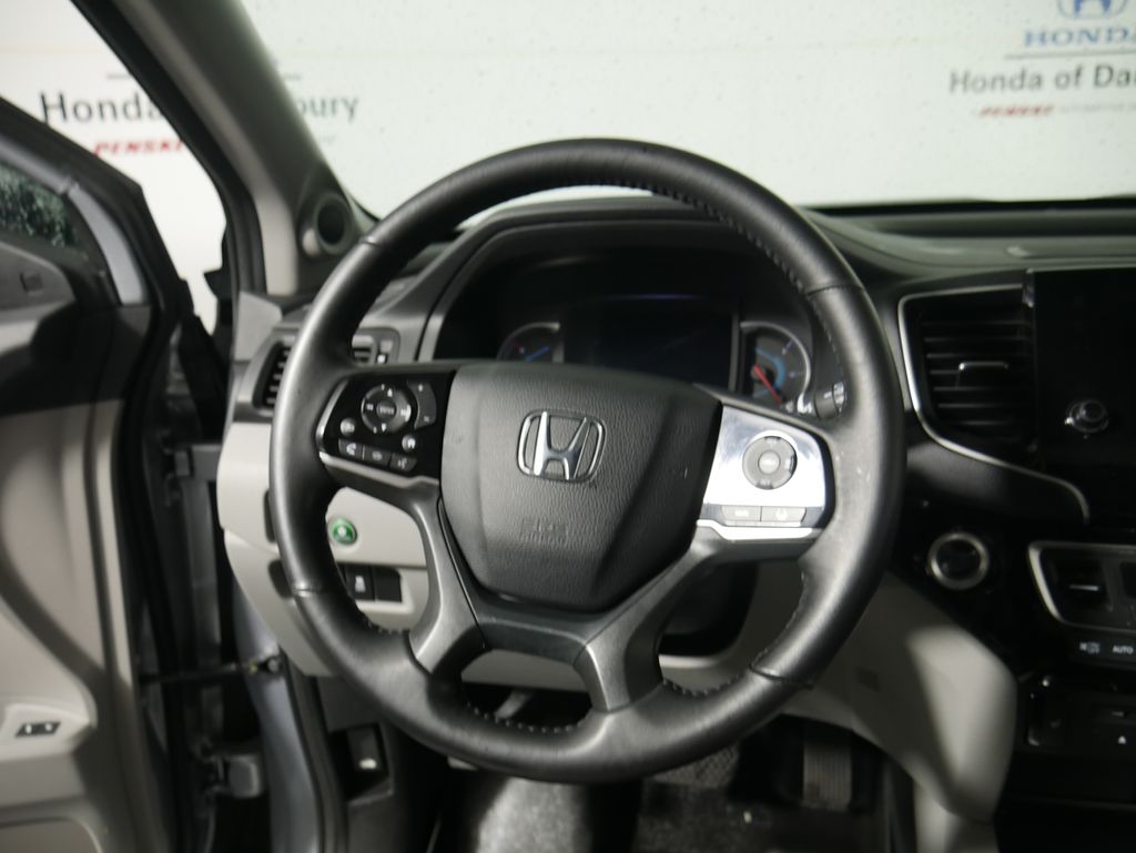 Thumbnail: 2019 Honda Pilot - 12