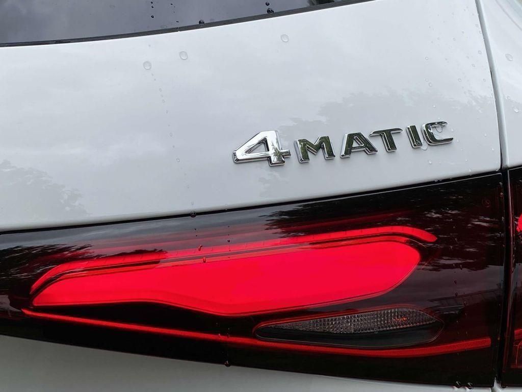 Thumbnail: 2024 Mercedes-Benz GLC - 8