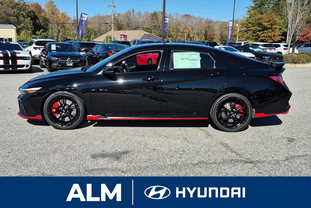 New 2026 Black Hyundai Base image 10