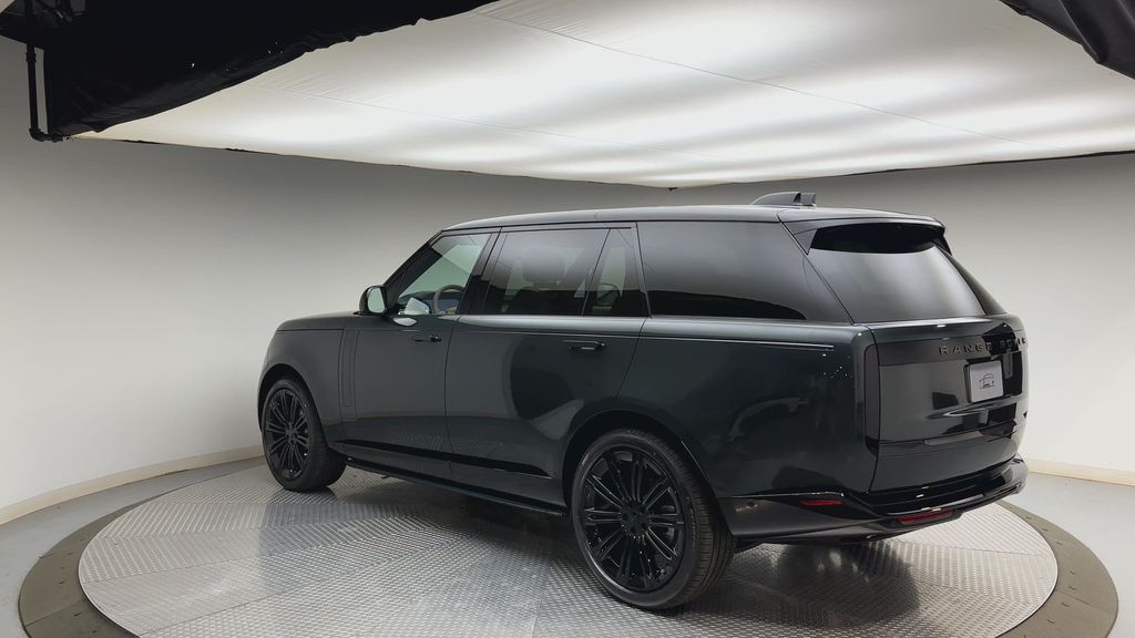Thumbnail: 2026 Land Rover Range Rover - 4