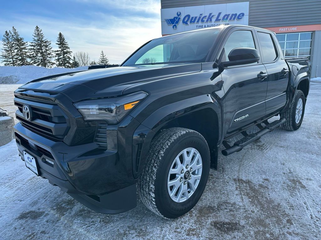 2024 Toyota Tacoma SR5 Double Cab 4WD