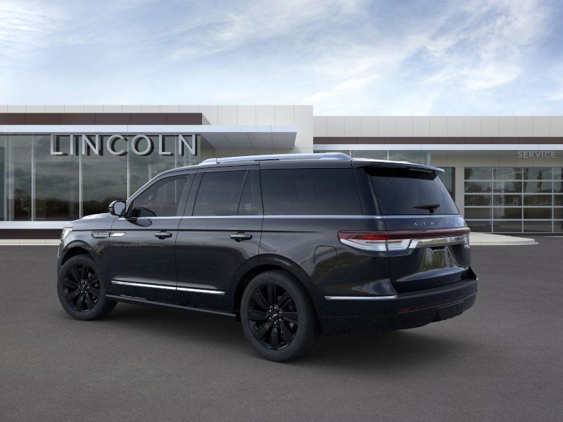 Thumbnail: 2023 Lincoln Navigator - 4