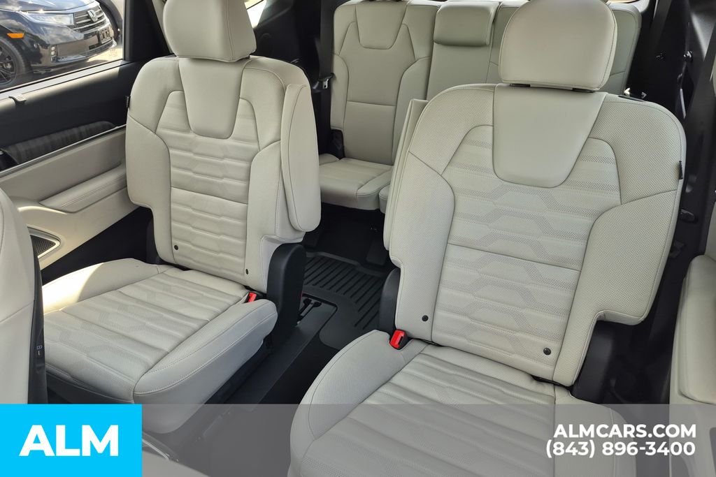 Used 2025 Ebony Black Kia SX-Prestige image 18