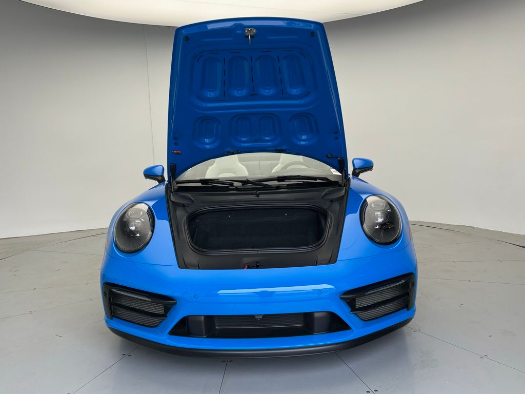 Thumbnail: 2023 Porsche 911 - 25