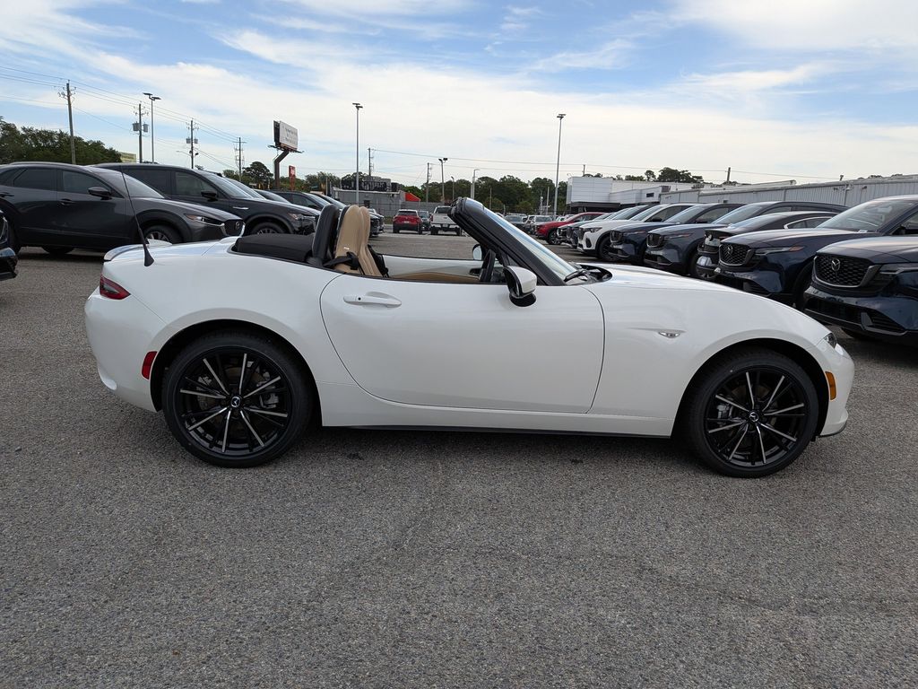 2026 Mazda MX-5 Miata Grand Touring
