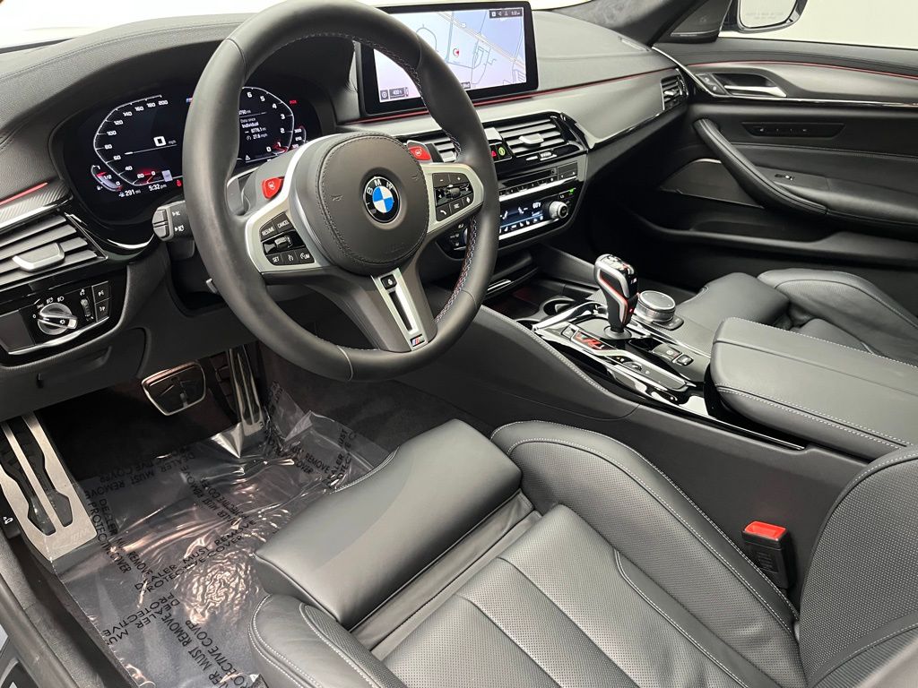 Thumbnail: 2021 BMW M5 - 4