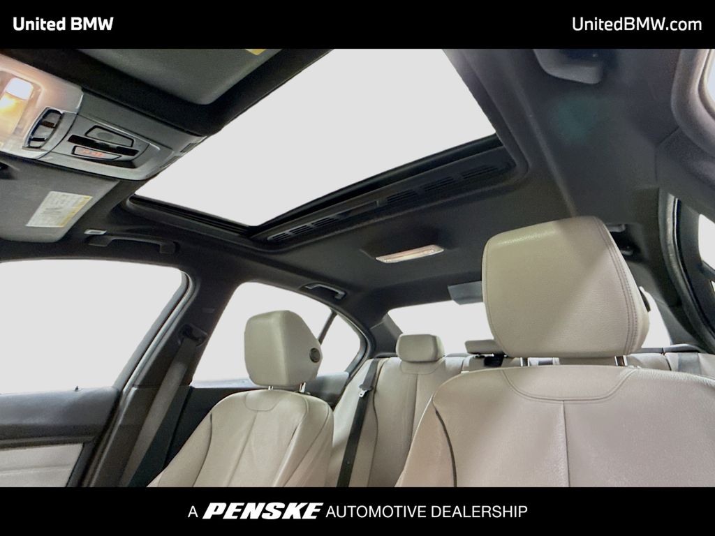 Thumbnail: 2013 BMW 3 Series - 11