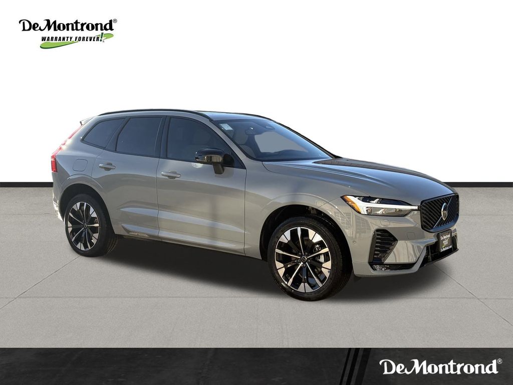 New 2026 Vapour Gray Volvo B5 Plus image 3