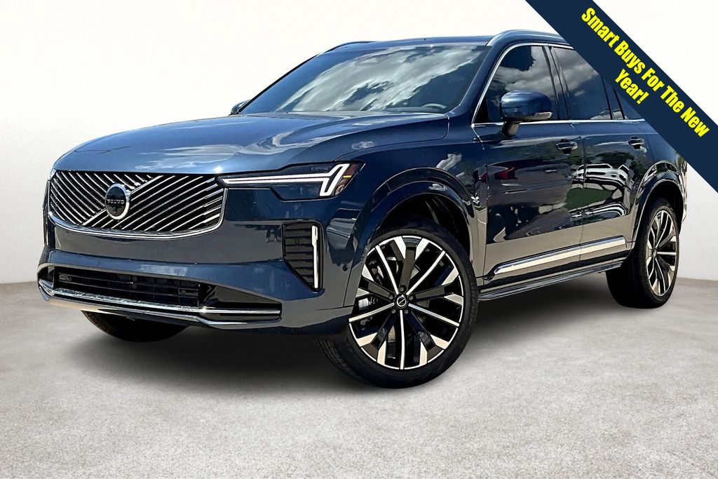 2026 Volvo XC90 B6 Plus 7-Passenger AWD