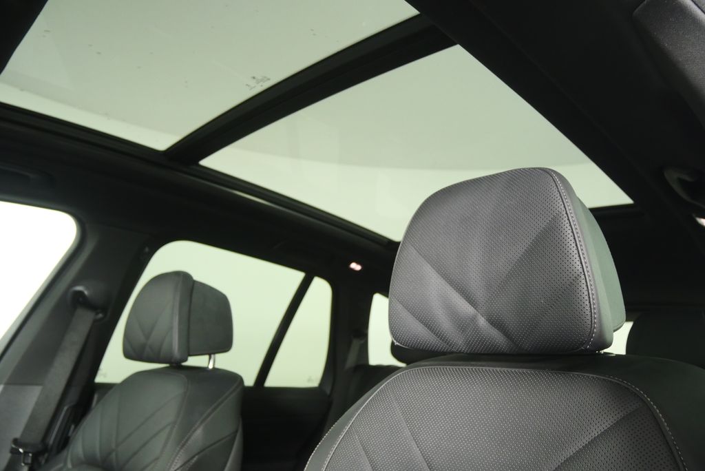 Thumbnail: 2024 BMW X5 - 11